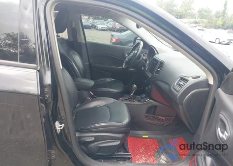 2018 Jeep Compass Trailhawk 4X4 from USA, damaged, VIN 3C4NJDDB6JT114501